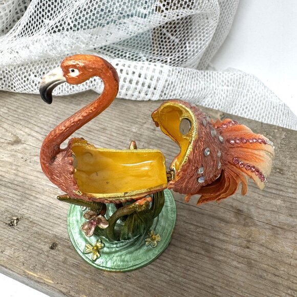 Vintage Enamel Flamingo Trinket Box With Rhinestones & Hinged Lid On Decorative - Picture 7 of 8